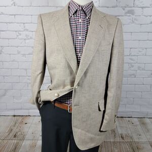 Arnie II Men's Sport Coat Blazer Two Button Beige Polyester Silk Blend Size 42L‎